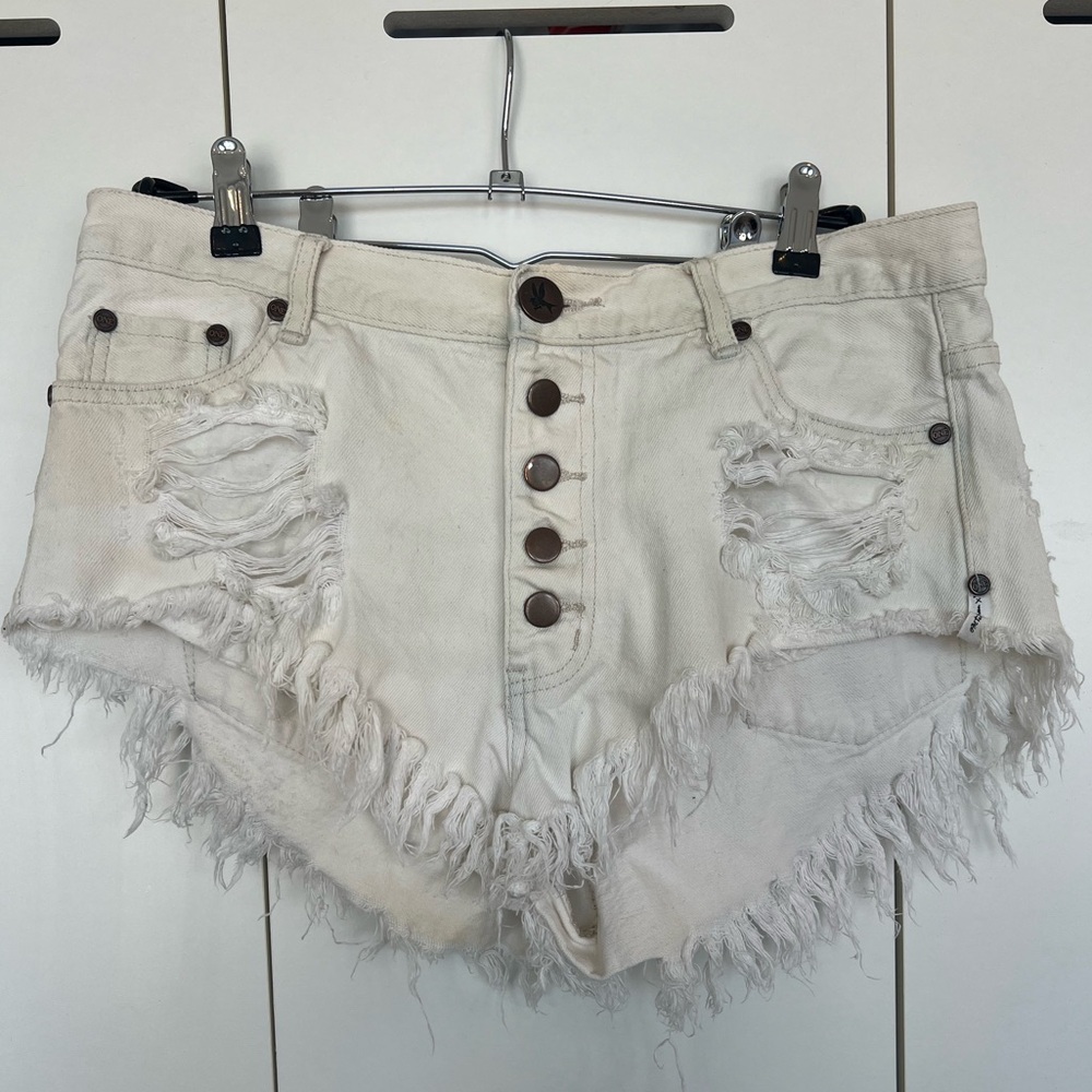 One Teaspoon Mini high waisted Shorts
